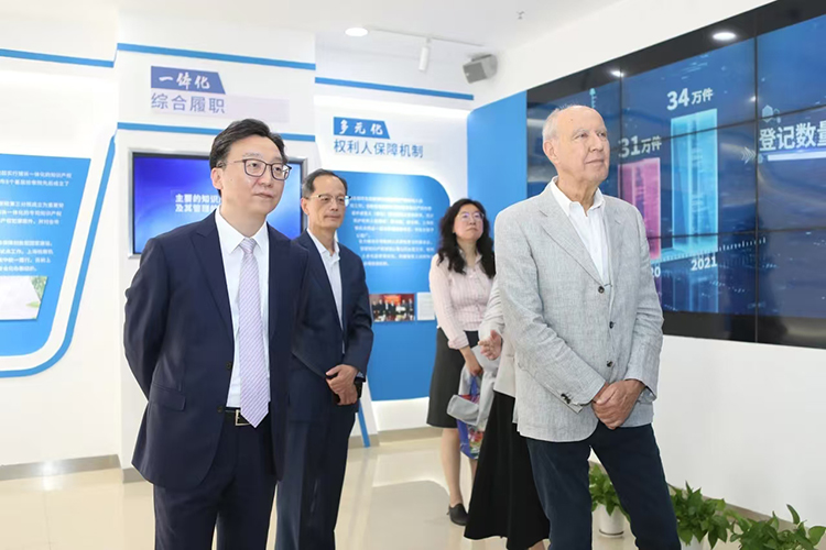 1723615653759031653.jpg 4.jpg